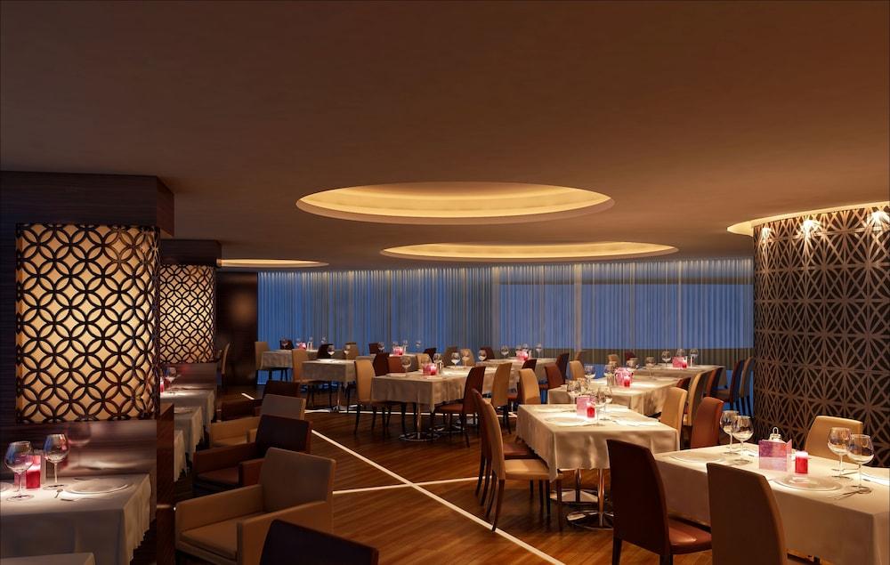 Fraser Diplomatic Area Bahrain 5*